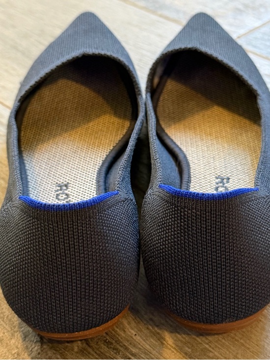 Rothys The Point Shoes Womens
Size 8 Blue Knit Pointed Toe
Ballet Flats - Picture 2 of 9